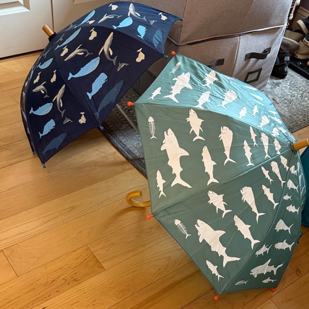 Hatley Kids Fish Print Umbrellas - Navy and Teal